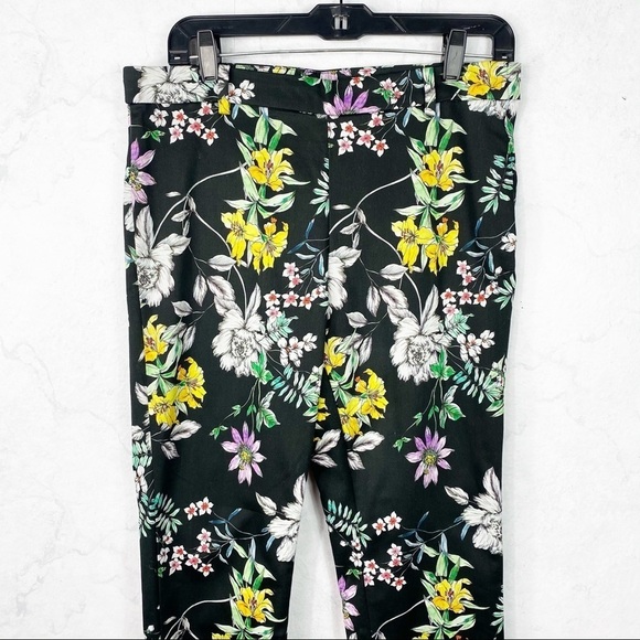 [H&M] Black Floral Trousers Pants - Picture 5 of 8